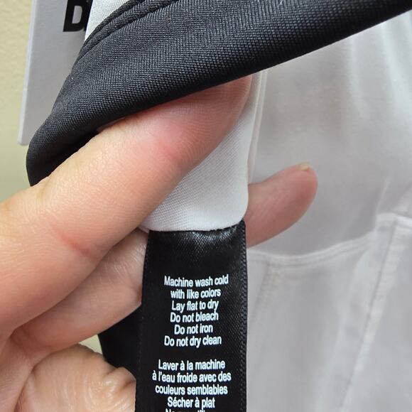 Beach Riot NWT Back Cutout Sage Mini Dress/skort Athletic White Black Size Small - Picture 9 of 9